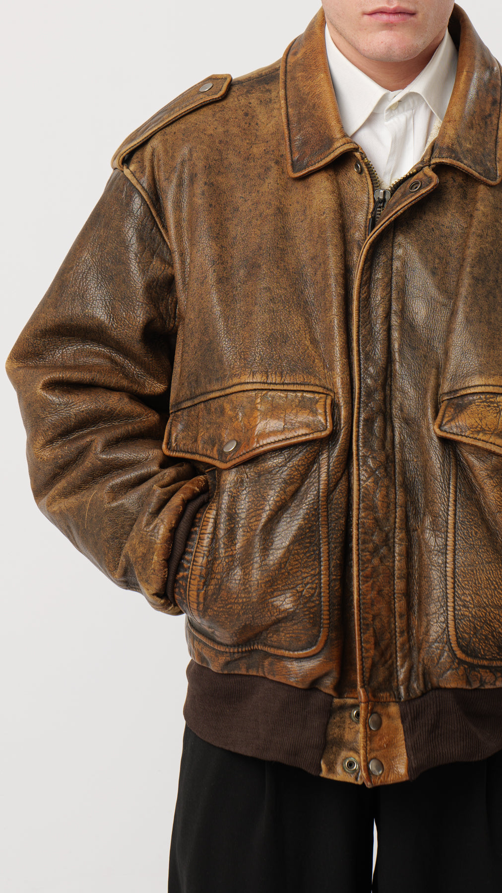 1980s DISTRESSED BOMBER LEATHER JACKET (L/XL)